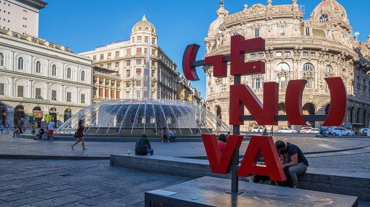Excursion in Genoa with driver | Limousine Service Genoa | Private Day Trip from Cinque Terre